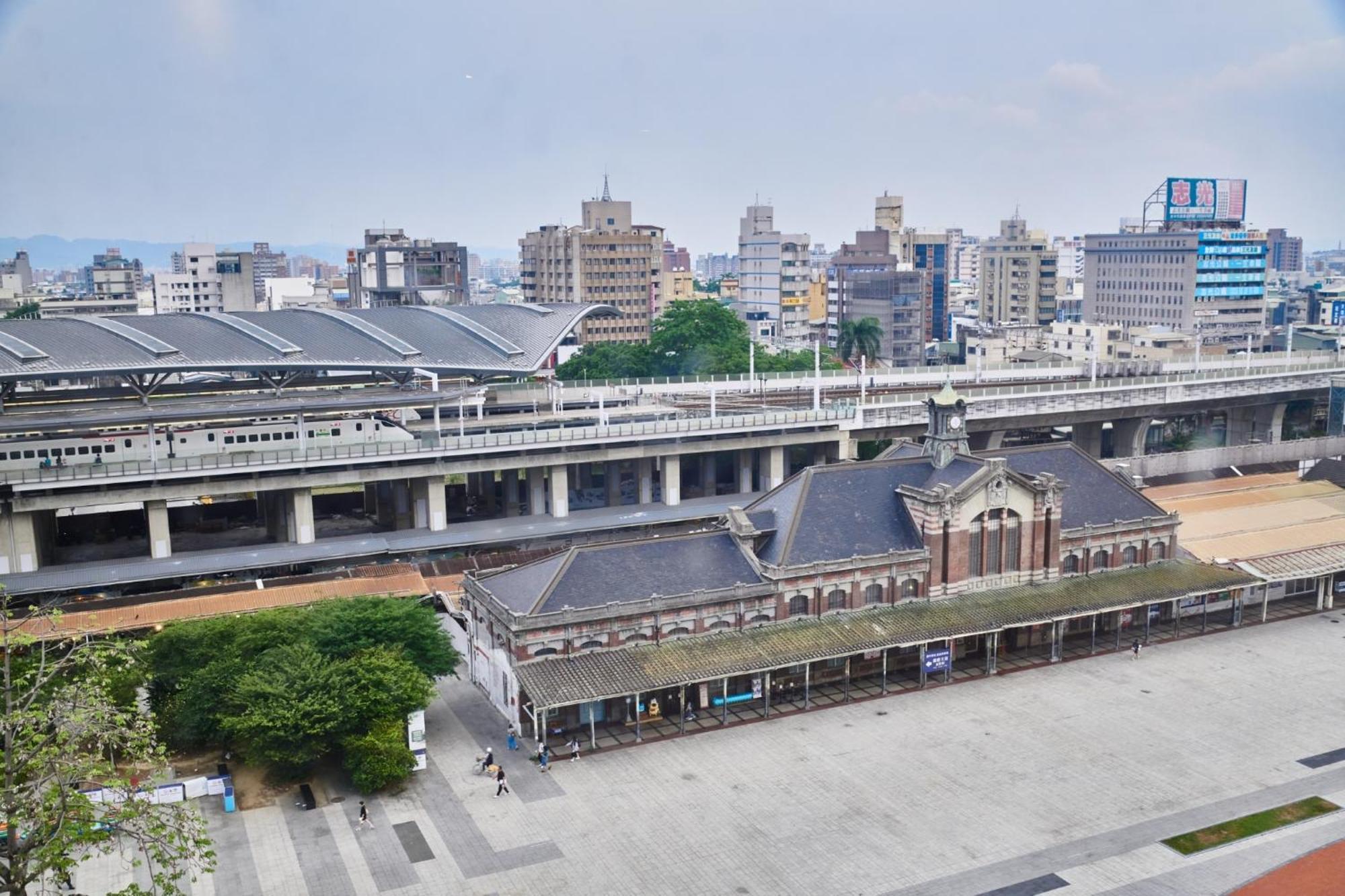 Butler Hotel Taichung Exterior foto